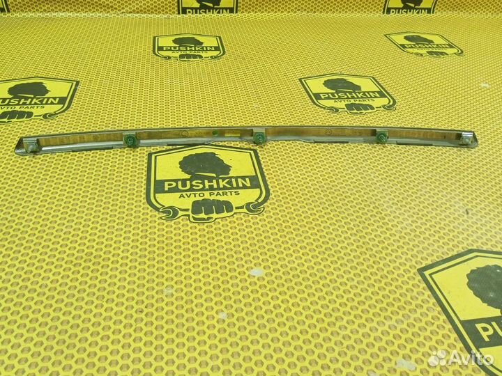 Накладка крышки багажника Nissan X-Trail