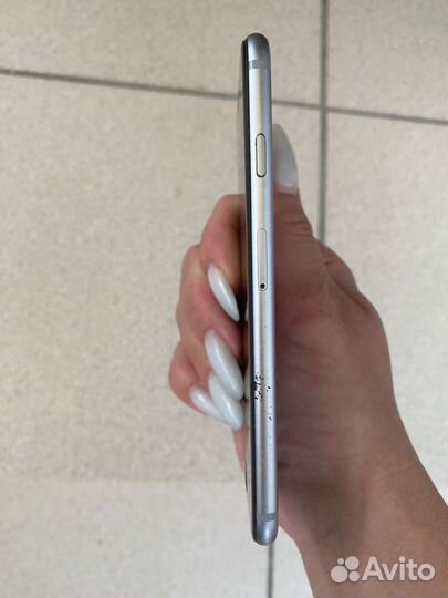 Телефон iPhone 6 32 Гб