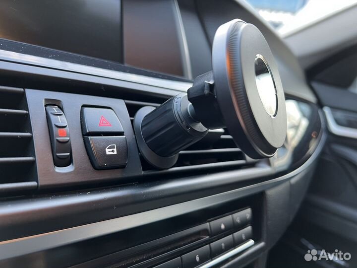 Держатель с крючком в машину Magsafe