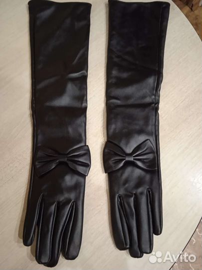 Перчатки искожа