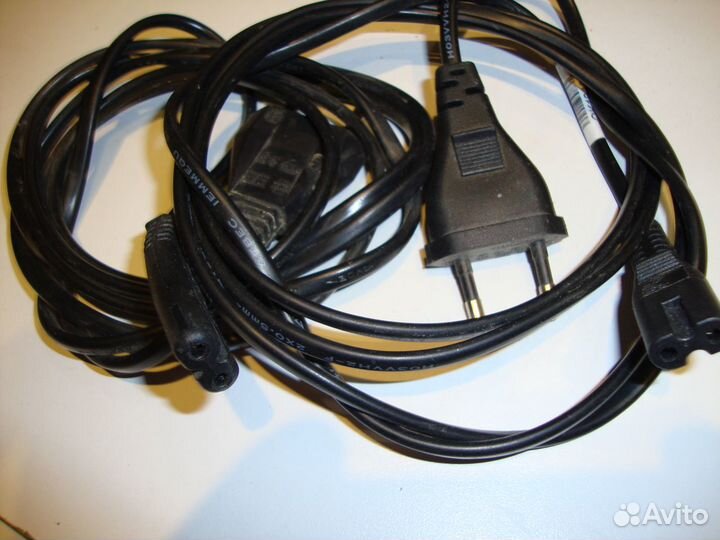 Роутер с блоком питания 12 в и сетевые кабели