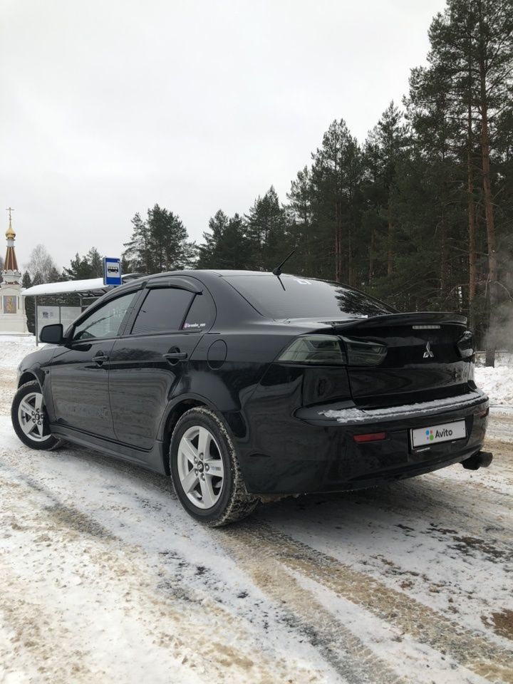 Mitsubishi Lancer: фото владельца