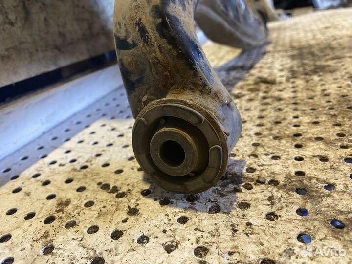 Рычаг передний правый Hyundai Elantra