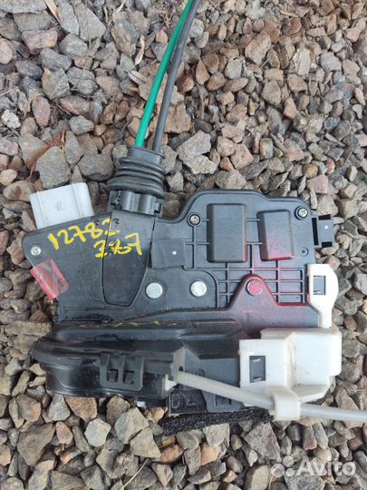 Замок задней двери на киа соренто