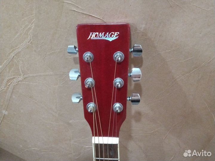 Акустическая гитара