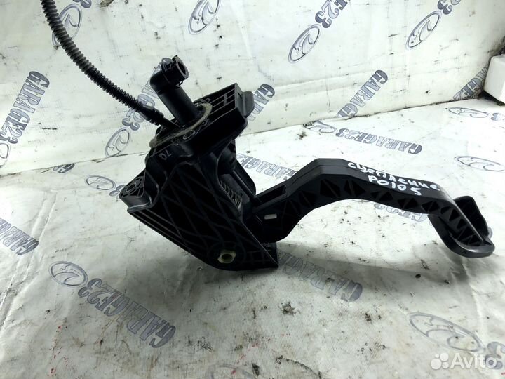 Педаль сцепления Volkswagen Polo 5