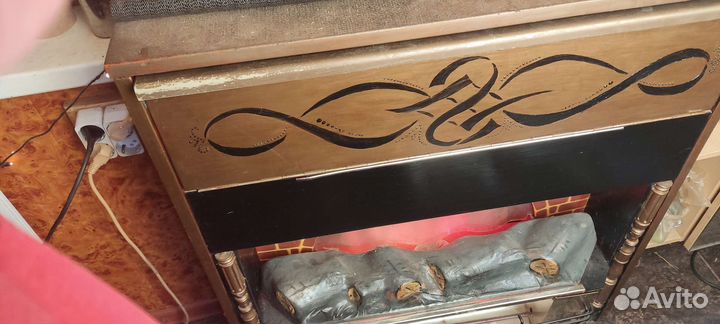 Электро камин с эффектом пламени, и баром