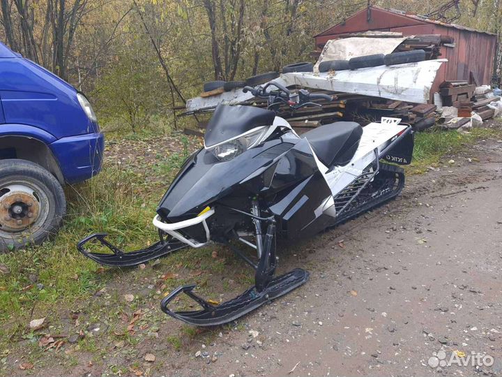 Arctic cat m8000 2014