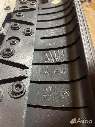 Обшивка задней левой двери шкода октавиа А7