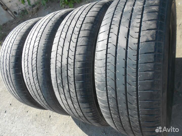 Bridgestone Regno ER30 215/60 R16
