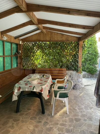 Дом 250 м² на участке 9,5 сот.