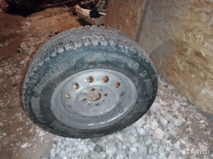 Bridgestone Blizzak LM-20 175/65 R4 93D