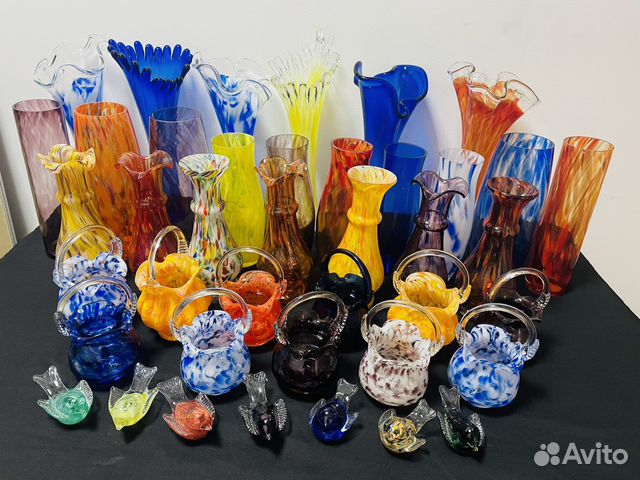 Вазы цветное стекло 90 штук