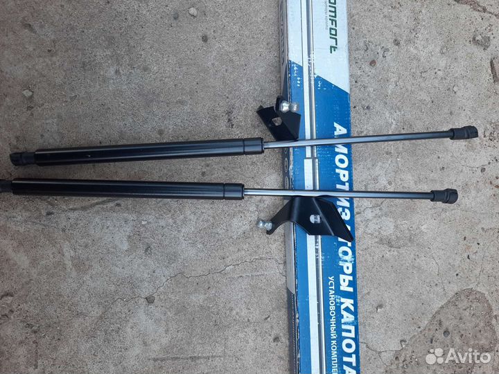 Амортизаторы капота Toyota