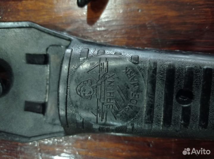 Нож универсальный с креплением