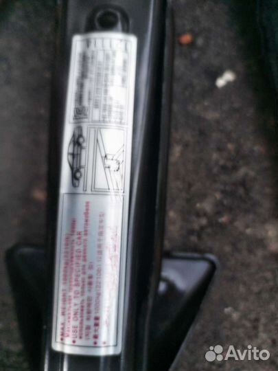 Домкрат ромбической винтовой 1.2т