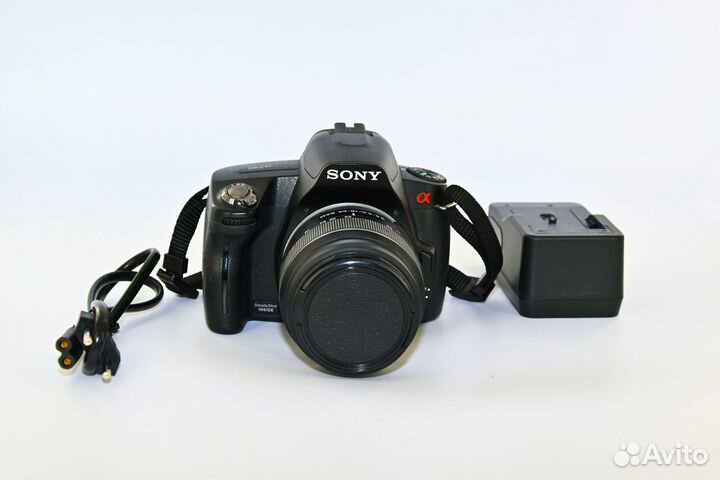 Sony A290 14.2MP цифрозеркалка Kit DT SAM 18-55