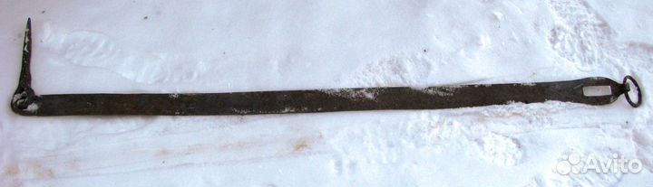 Кованные навесные засовы,ухват,чапильник,топор