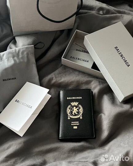 Обложка на паспорт balenciaga
