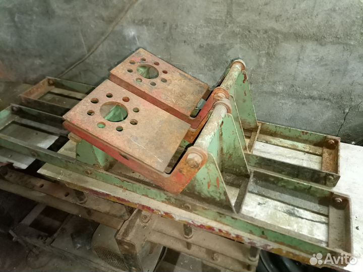 Опрокидыватель для авто