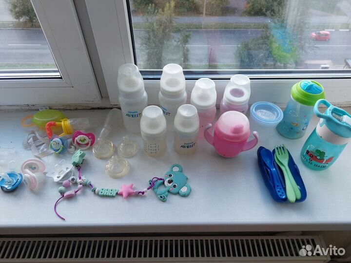 Бутылочки Avent, поильники baby go