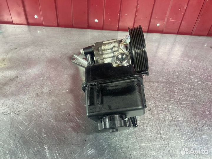 Насос гидроусилителя руля Mercedes E-Class W212