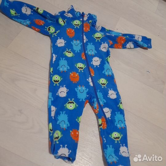 Продам детские вещи