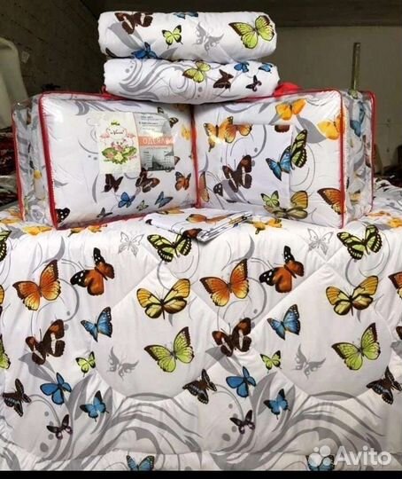 Постельное белье с одеялом и подушкой