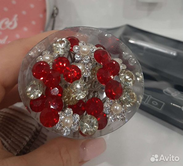 Шпильки, невидимки для волос