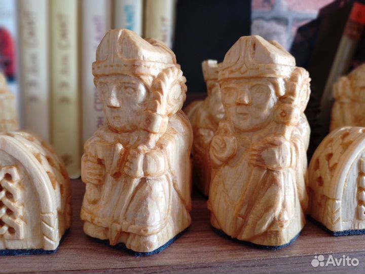 Шахматы средневековые - резные, ручной работы