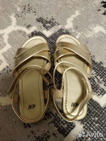 Сандалии для девочки