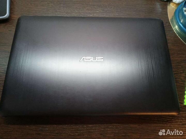 Ноутбук asus