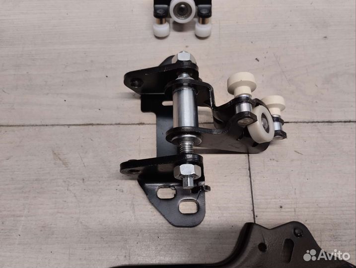 Ролик сдвижной двери mercedes sprinter w906