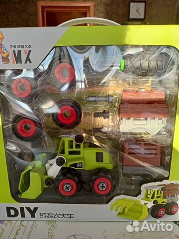 Конструктор трактор с отверткой