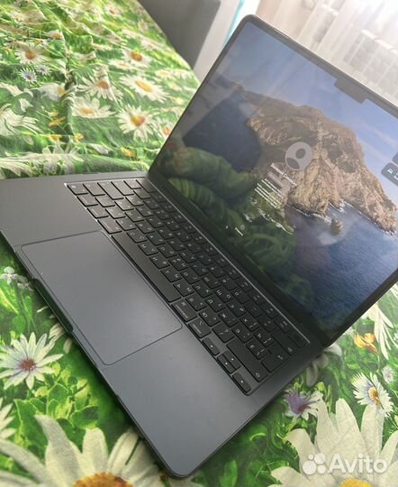 Продам Apple MacBook Air 13 M2 (2022) Space Gray