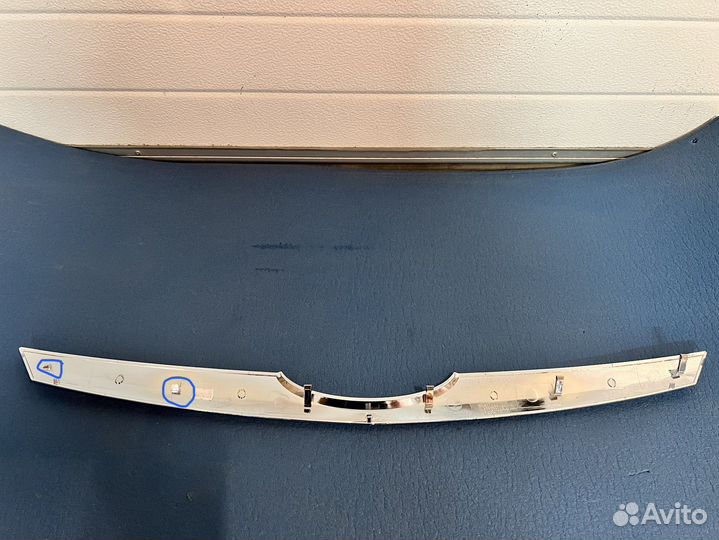 Накладка решетки радиатора на ваз LADA Largus 1