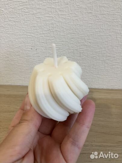 Свеча из натурального воска