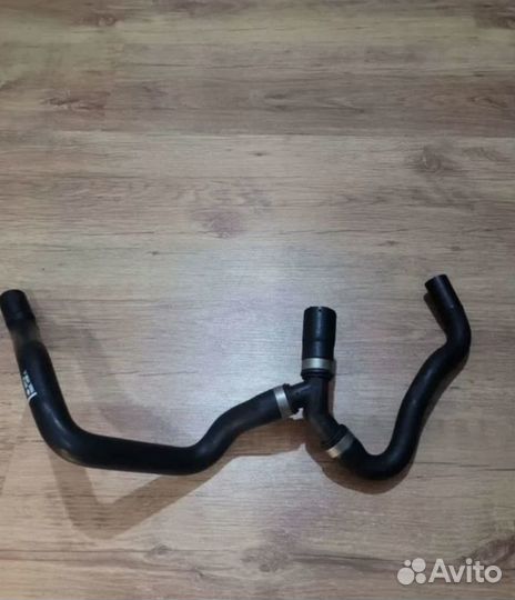 Форд Фокус 3. Патрубок охлаждения 1.6 Ford 1754838