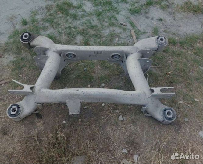 Задний подрамник BMW e39