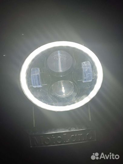 Светодиодная фара на мотоцикл