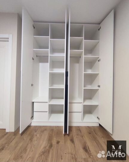 Шкаф распашной с фрезеровкой