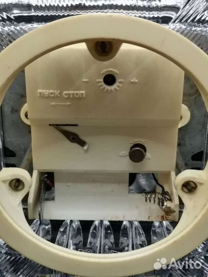 Часы настольные Маяк Хрусталь Кварц Не рабочие