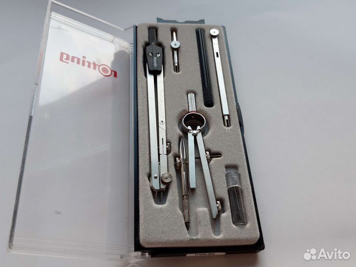 Готовальня Rotring Германия в отличном состоянии