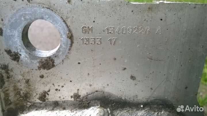 Усилитель задн. бампера opel astra J GTS