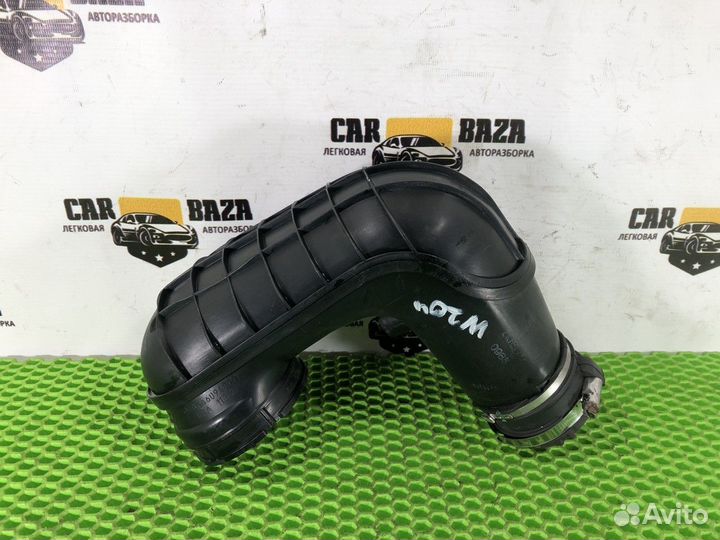 Патрубок воздушного фильтра Mercedes-Benz C-class