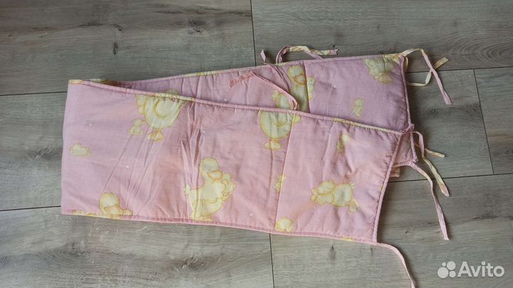 Бортик в кроватку