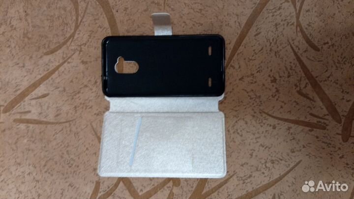 Чехол новый для ZTE blade v7 light, золотистый