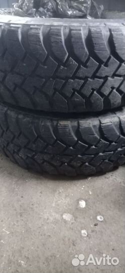 Bridgestone Dueler M/T D673 285/100 R15