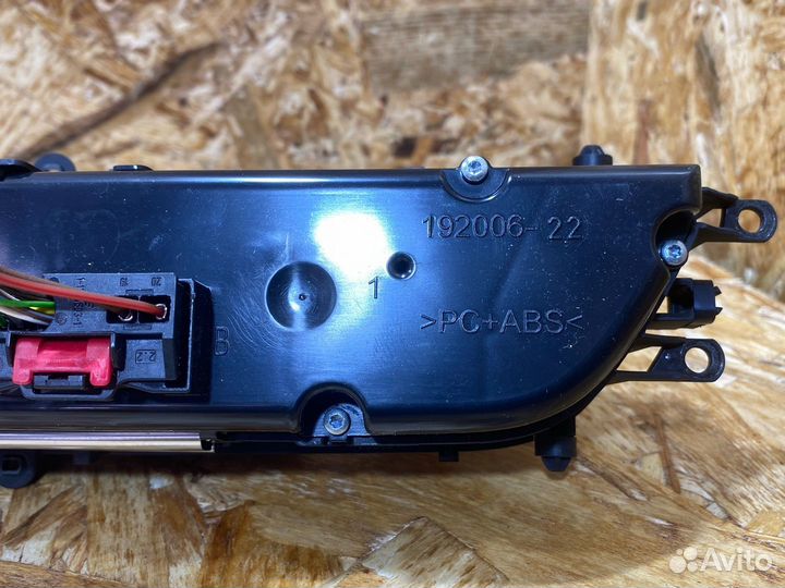 Блок управления печки/климат-контроля Audi A4 B9