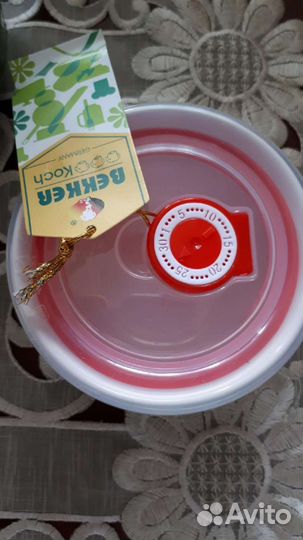 Новый набор пищевых контейнеров из трех предметоа